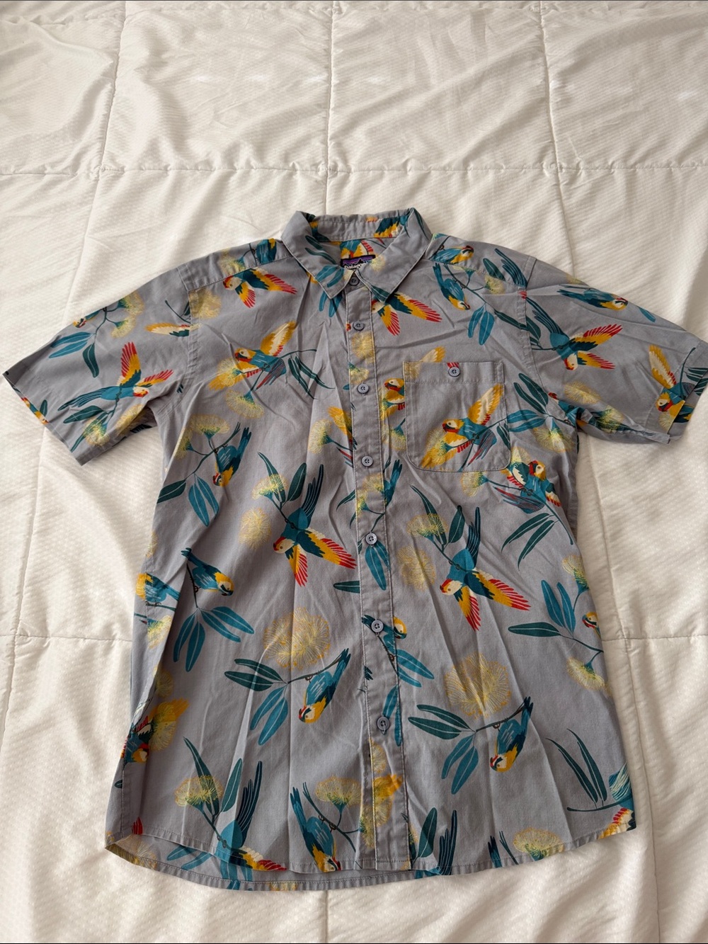 Patagonia Men's Short Sleeve Parrot Print Shirt - Gray